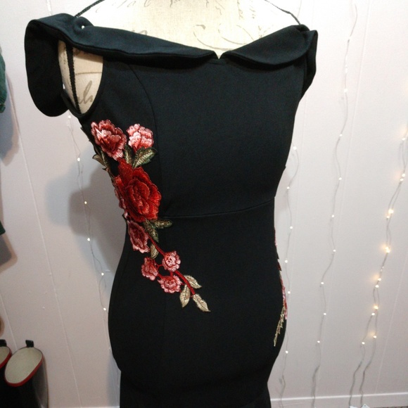 Dresses & Skirts - BOGO Black off the shoulder Gown
